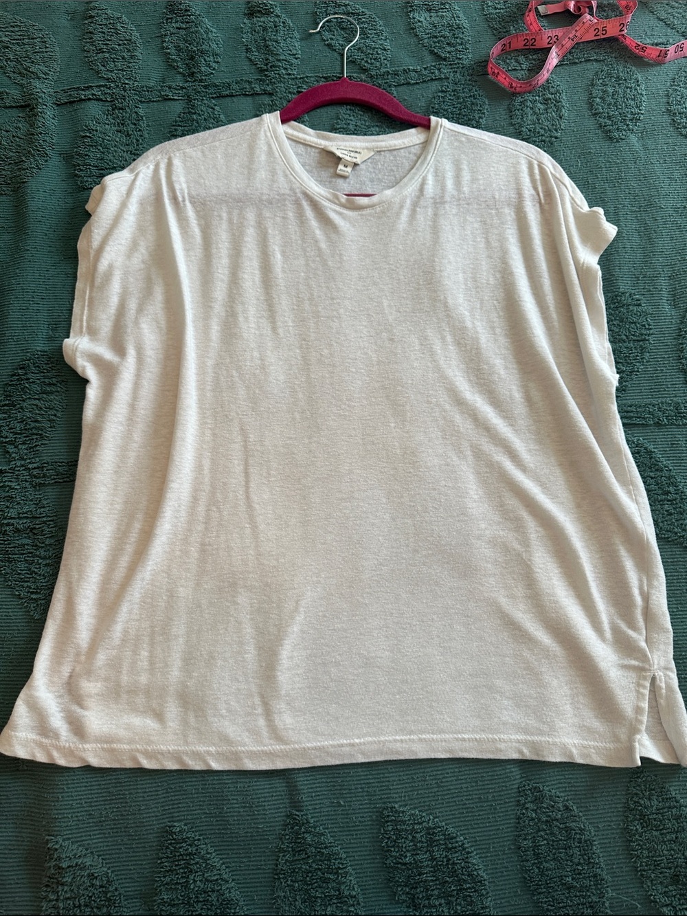 Banana Republic linen blend muscle tee medium